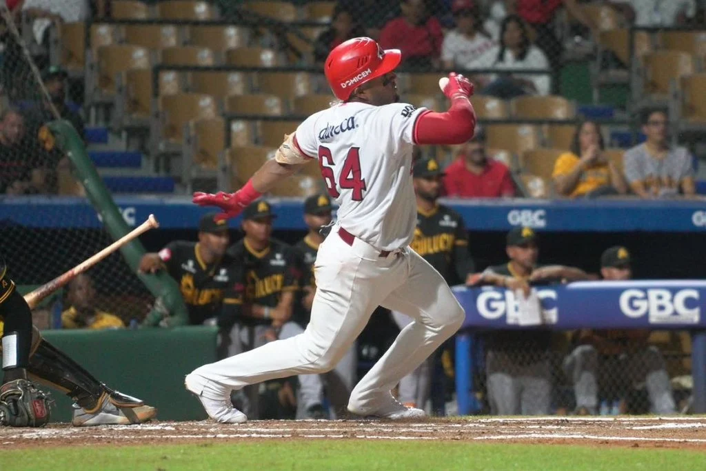¡Que palo de Guzmán! Escogido derrota Águilas, para su segundo triunfo en el torneo de Lidom