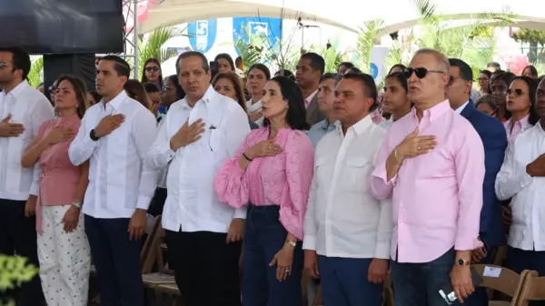 Autoridades participaron en el quinto aniversario del programa ChequéateRD.