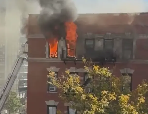 Incendio en edificio del Alto Manhattan deja seis heridos; presuntamente dominicanos