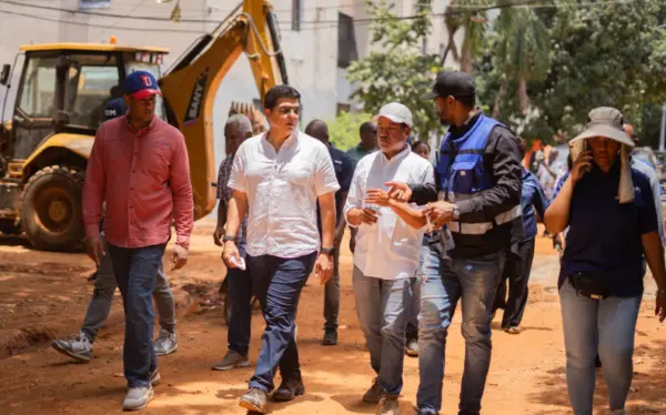 Fellito Suberví durante su recorrido por sectores de la parte norte
