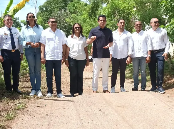Turismo inicia segunda fase de reconstrucción vial en Arroyo Barril con inversión de RD$88 millones