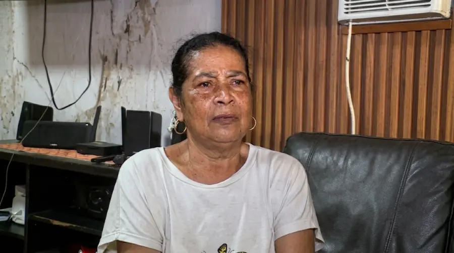 Clara Elena Trinidad madre del taxista que perdió la vida presuntamente a manos de cuatro adolescentes en la autopista Las Américas.