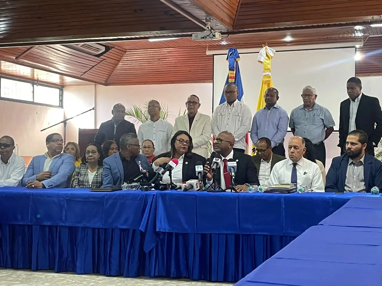 CMD ratifica paro médico de 24 horas este martes; mantendrá emergencias y áreas críticas