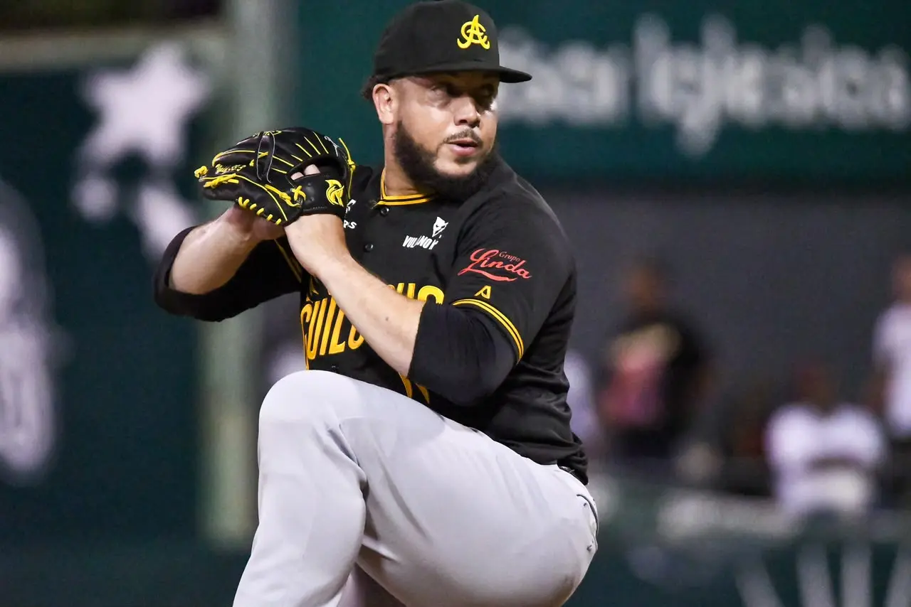 Pitcheo hermético de las Águilas vence a las Estrellas y estropea el debut de Trevor Bauer