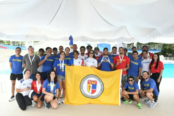 Atletas  Pontificia Universidad Católica Madre y Maestra