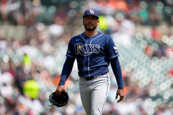 Freddy Peralta tuvo inmenso contra Cleveland el martes.  AP