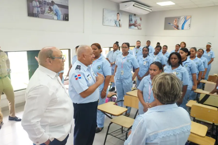 Rafael Santos y José Ramón Reyes  recorrieron áreas.