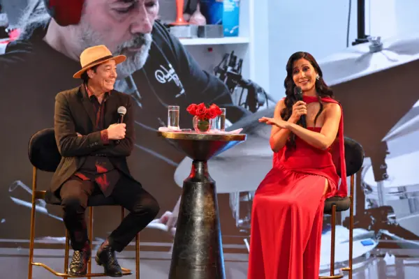 Enrique Martínez y Nathalie Peña