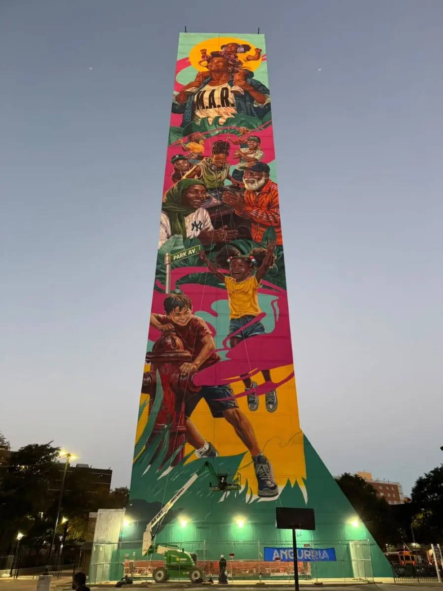 La obra del artista dominicano supera los 260 pies.