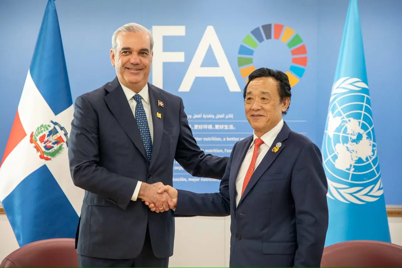 Luis Abinader y  director general de la Organización de las Naciones Unidas para la Alimentación y la Agricultura (FAO), Qu Dongyu.
