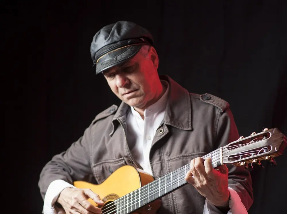 De “Sensual” a “Antídoto y veneno”, el inmenso catálogo oculto de la salsa internacional escrita por dominicanos