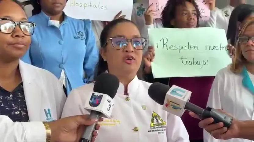 Colegio Médico inicia paro de un día en los hospitales del país