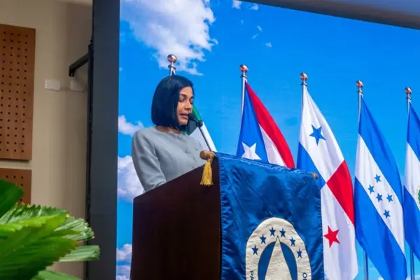 Catalina Olea Salazar del Parlacen