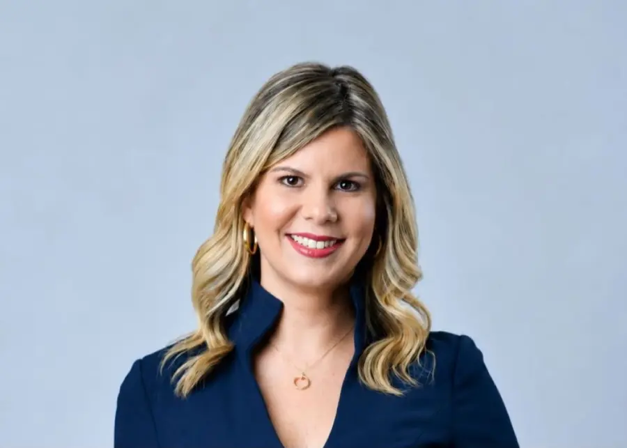 Patricia Mena Sturla, Presidenta Ejecutiva de la Asociación Dominicana de Industrias Farmacéuticas ( INFADOMI ).