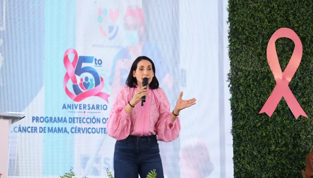 Primera dama, Raquel Arbaje, resaltó que el programa Chequéate ha logrado salvar vidas por la detección temprana y la prevención del cáncer. José Francisco.