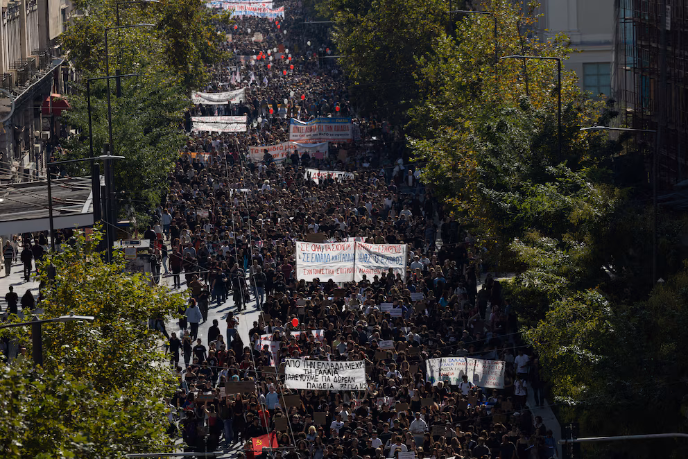 Protestas sacuden a Europa por el costo de la vida, la vivienda y los servicios públicos