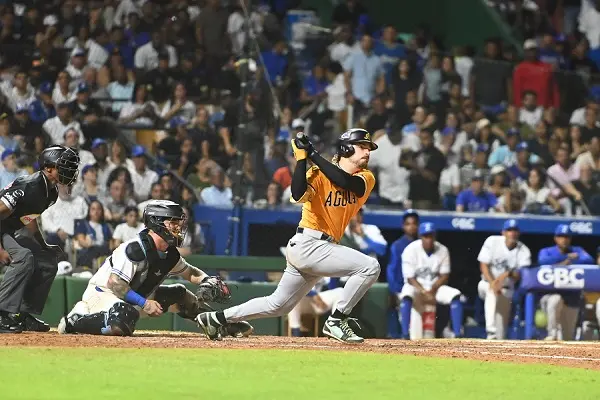 El Cibao en imágenes: Águilas y Gigantes en acción