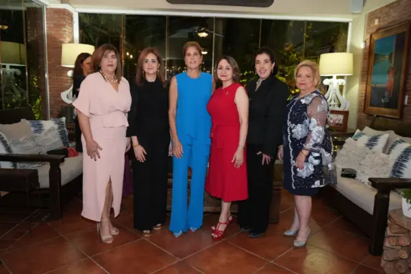 esposa del canciller • La recepción constituyó un espacio de integración e intercambio