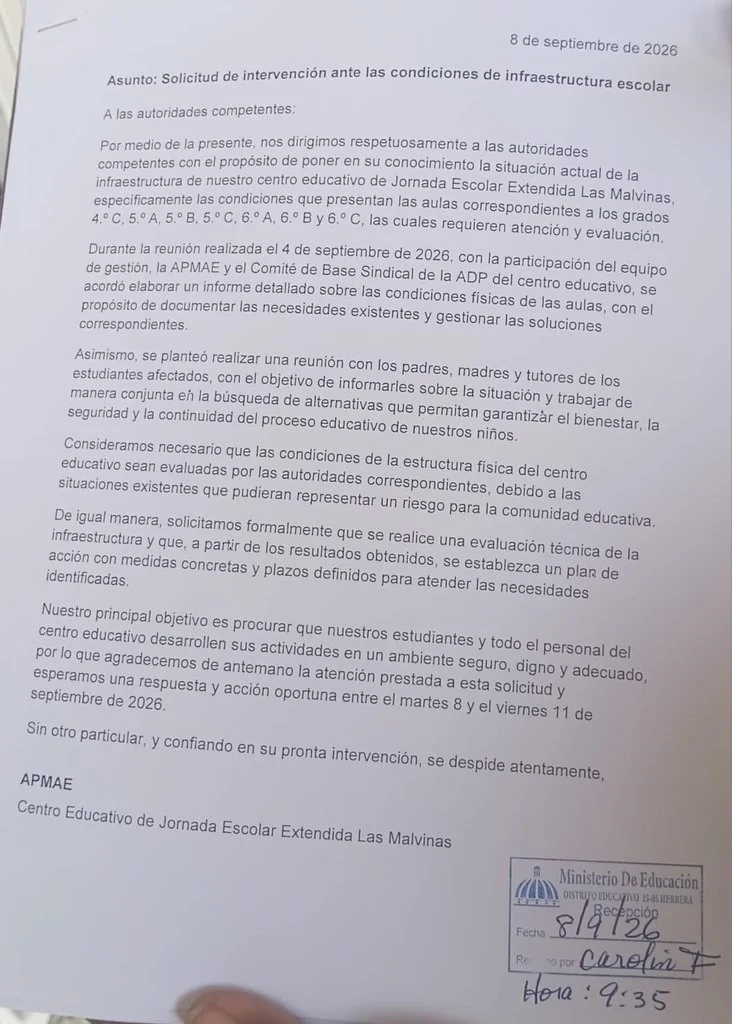 Filtraciones obligan a estudiantes a recibir clases virtuales Escuela Las Malvinas en Herrera