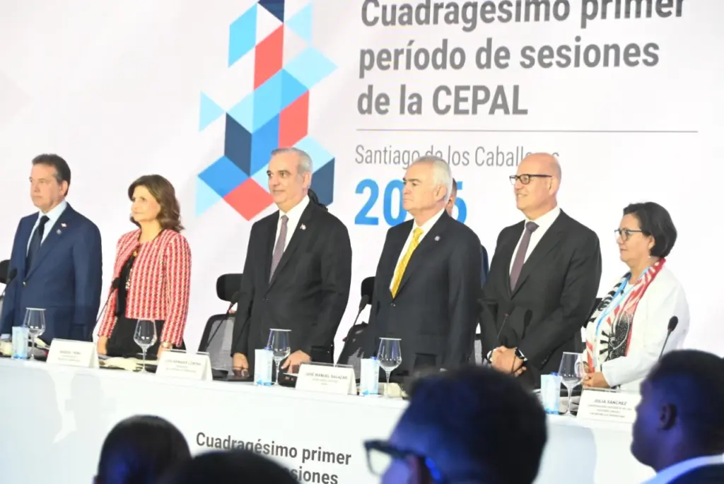 Luis Abinader plantea acelerar la integración latinoamericana