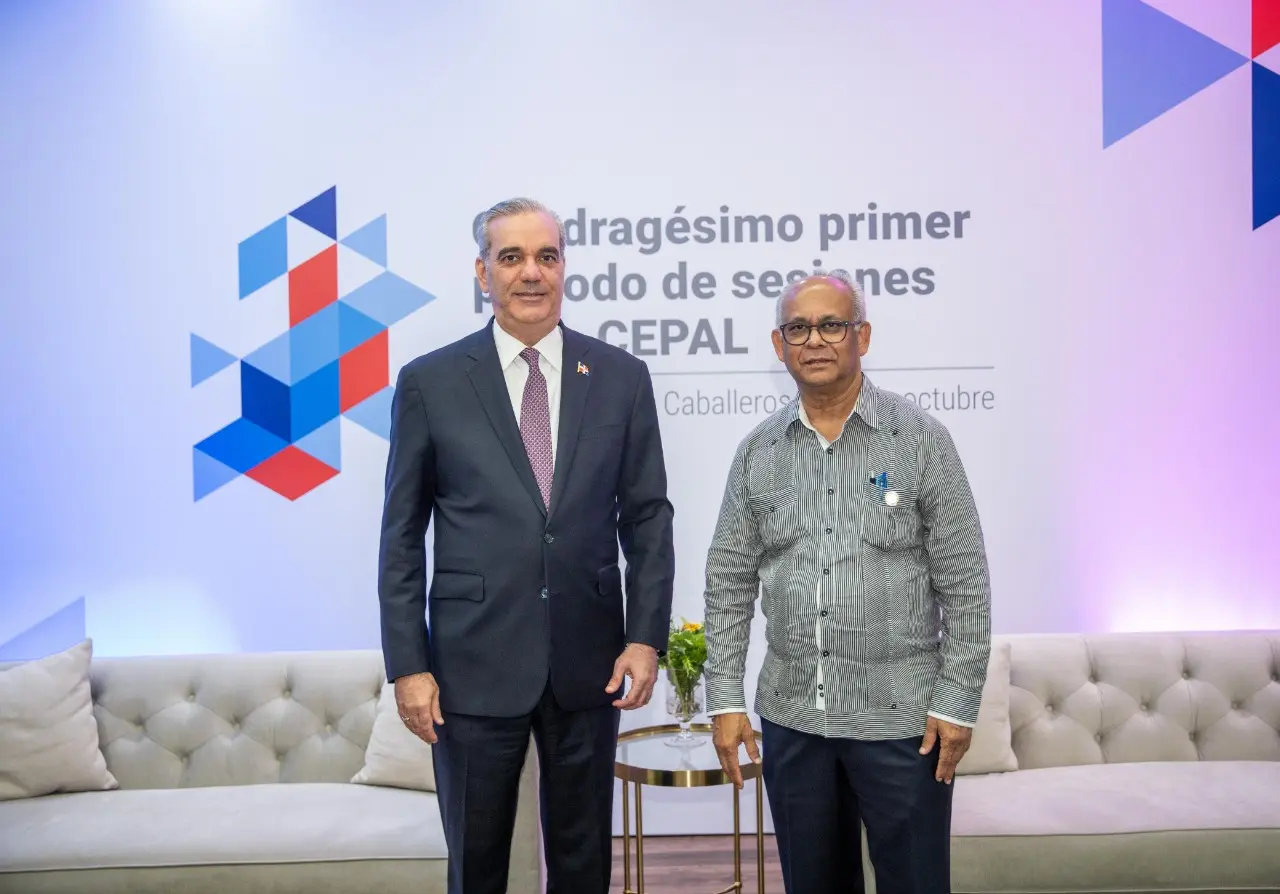 El presidente Abinader y secretario general de la OEA conversan sobre la crisis en Haití