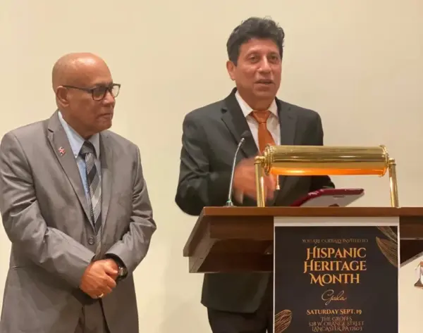 Representantes del Partido Demócrata y destacados líderes de la comunidad Latina residentes en la ciudad de Lancaster Pensilvania reconocieron la labor que en beneficio de la diáspora Latina