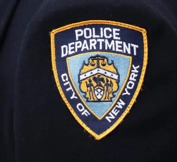 Detienen policía presuntamente dominicano durante un control de tráfico en el Alto Manhattan