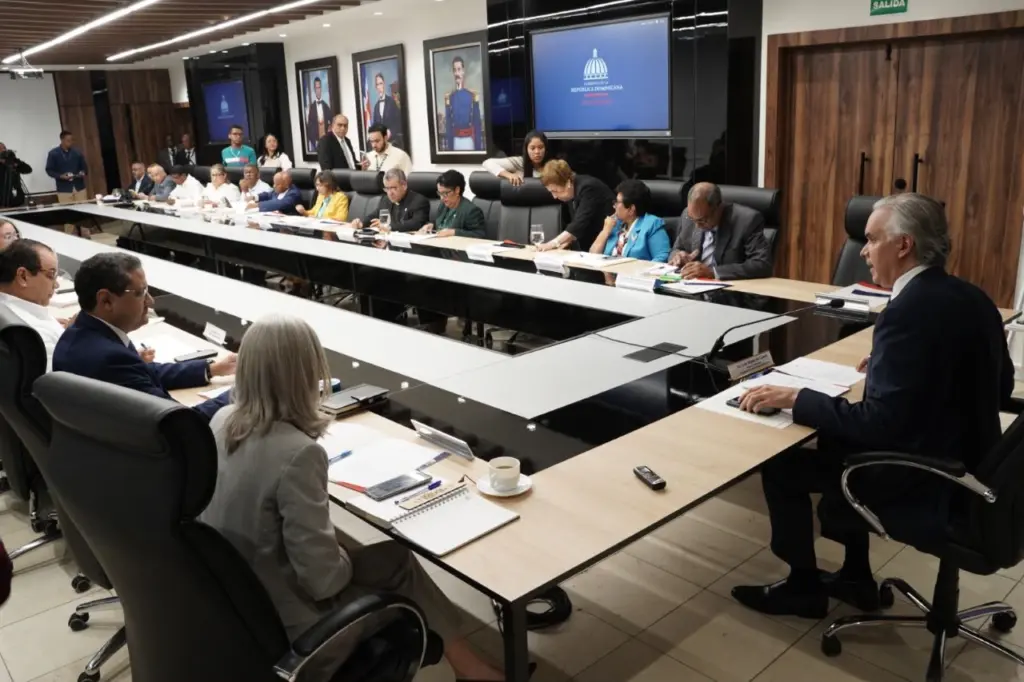 El 75.1 % de los docentes obtiene resultados insuficientes o regulares en prueba de rendimiento profesional