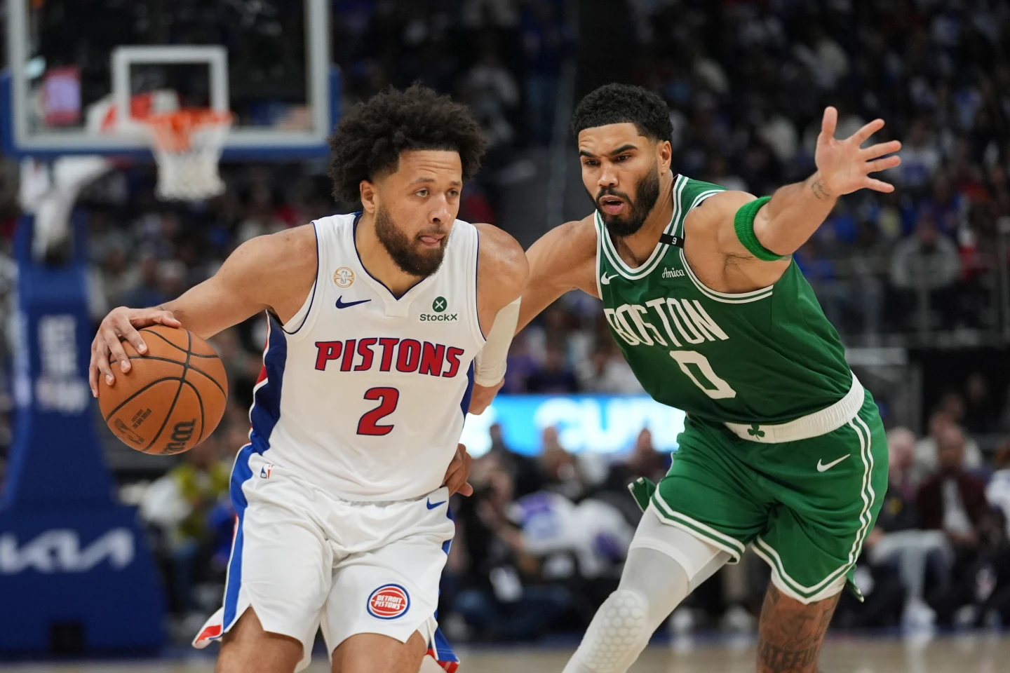 Los Pistons remontan para vencer a los Celtics en inicio NBA