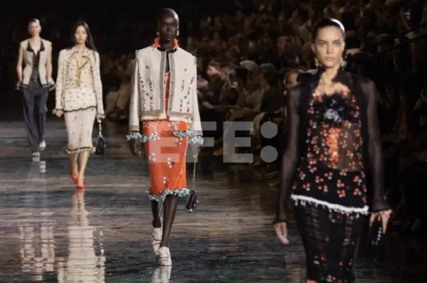 Las golondrinas y los vencejos inspiraron la colección de prêt-à-porter de Chanel para la primavera-verano de 2027