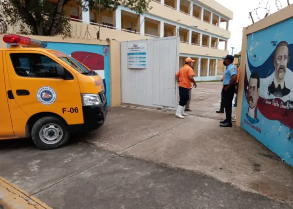 Las escuelas se utilizan en última instancia como albergues.